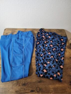 Pop Fit Leggings Side Pockets Bundle 2 Lot Blue Navy Cheeta Pink Stretch Sz M
